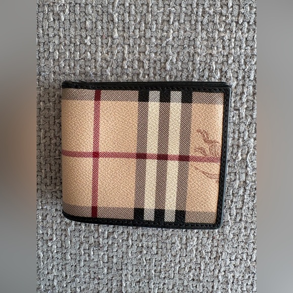 Burberry Nova Check Bifold Wallet Black Leather Authentic - Picture 2 of 16